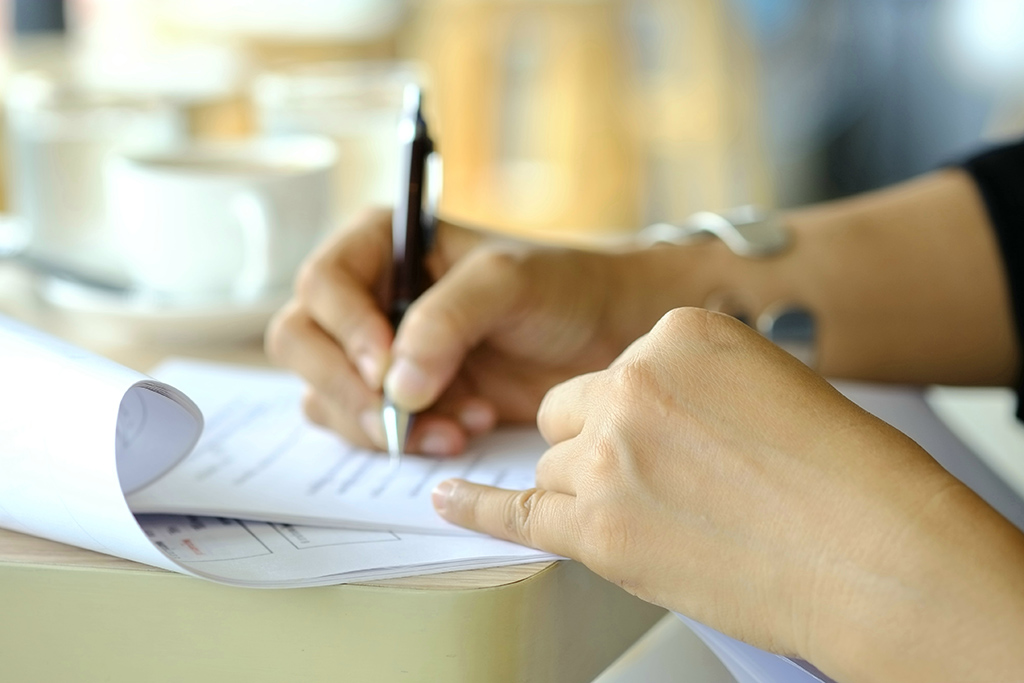 Recupero metalli industriali: riduci i costi – 5 Il recupero metalli è il nostro lavoro: scegli il nostro team di esperti per un servizio completo, efficiente e conveniente. - 5