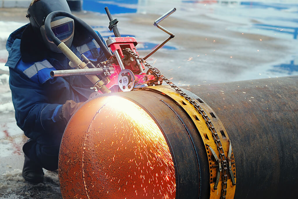 Sgombero locali industriali, lascia spazio alla tua attività – 3 Affidati alla nostra esperienza per lo sgombero dei tuoi locali. Servizio veloce e professionale garantito. - 3